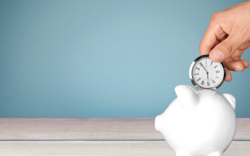 The top 5 ways a bookkeeper can save you time & money