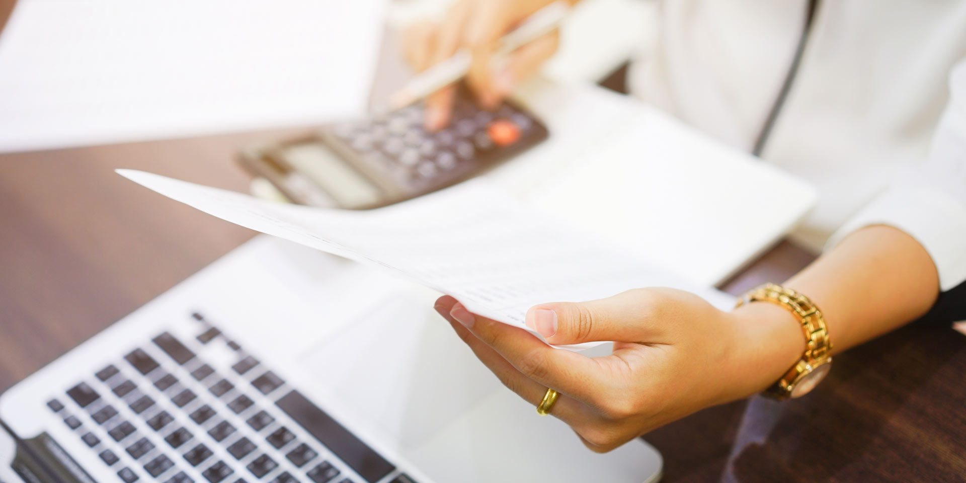 what-do-payroll-service-companies-do